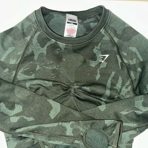 Green camo seamless gymshark top